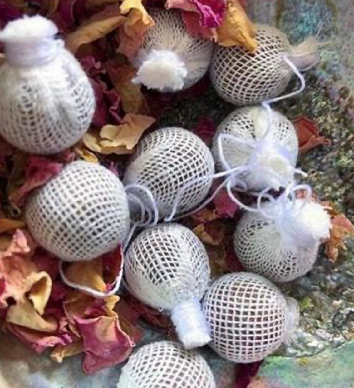 LK YONI PEARLS